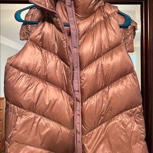 Athleta Puffer Vest